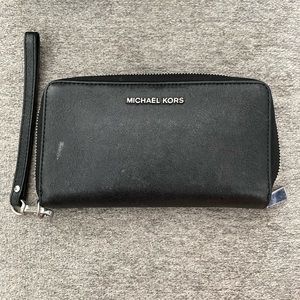 Michael Kors wristlet wallet